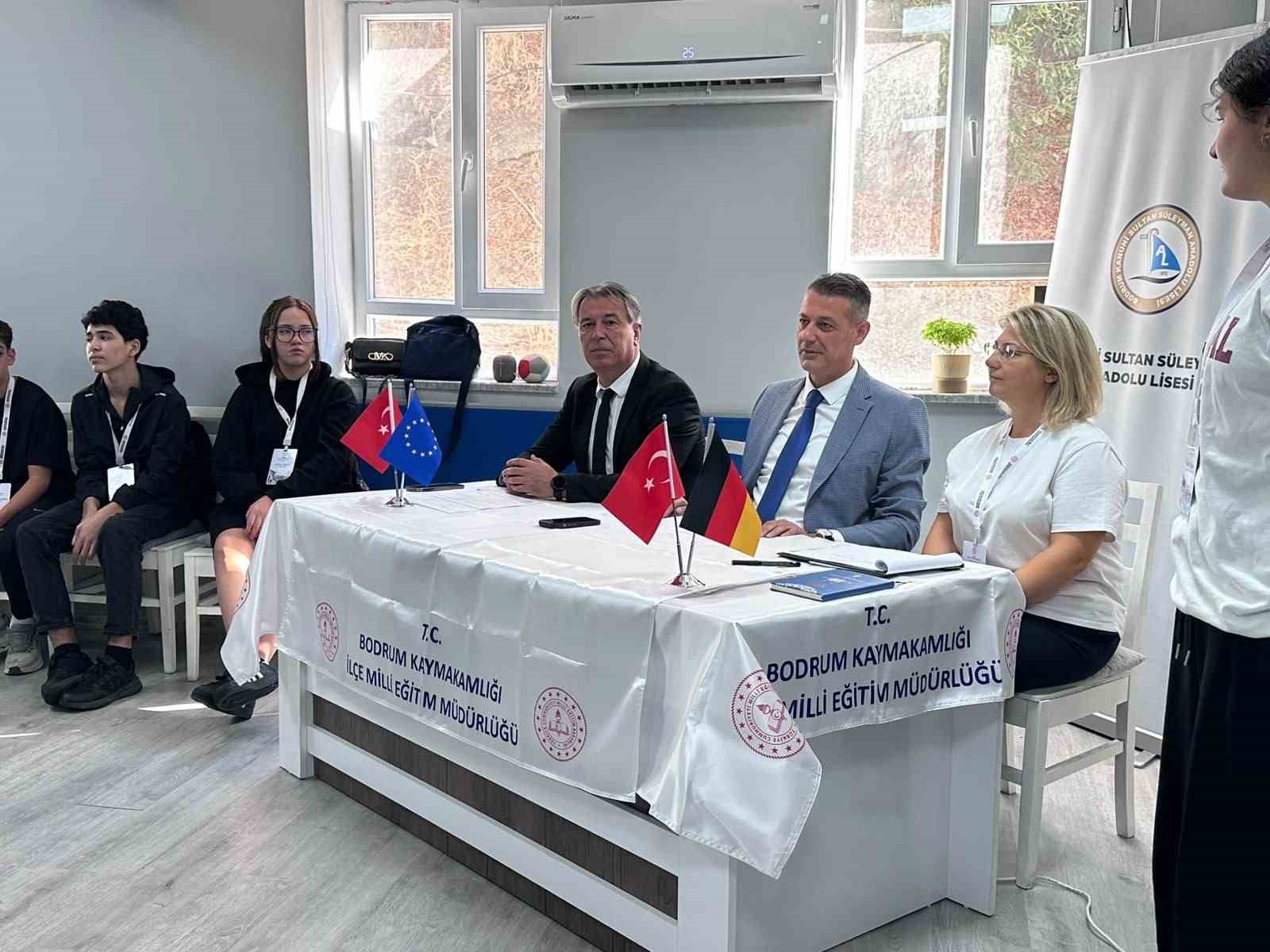BODRUM’DA ALMAN ÖĞRENCİLER AKRANLARIYLA BİR ARAYA GELDİ