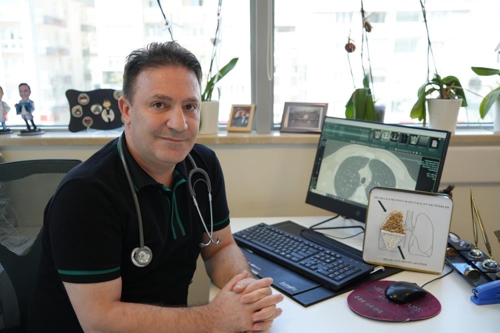 PROF. DR. ÖZKAYA: "SİGARAYA GETİRİLECEK EK VERGİLERLE YILLIK 40 İLA 80 MİLYAR LİRALIK KAYNAK OLUŞTURULABİLİR"