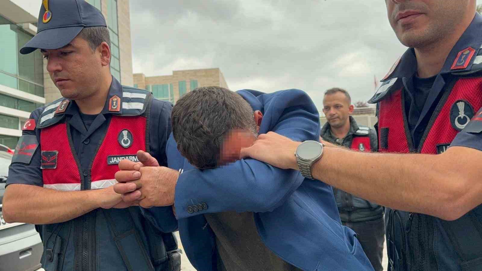 EŞİNİ ÖLDÜRDÜĞÜ İDDİASIYLA YARGILANAN SANIK: "BİR ANLIK ÖFKE İLE OLAY MEYDANA GELDİ"
