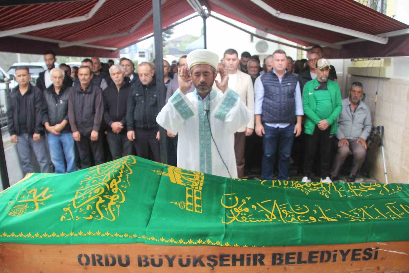 ORDU’DA CESEDİ DENİZDE BULUNAN BALIKÇI TOPRAĞA VERİLDİ
