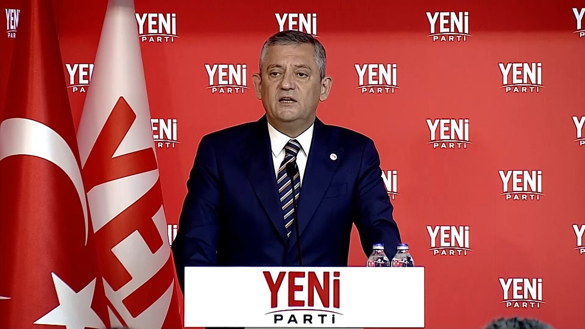 YENİ PARTİ GENEL BAŞKANI ÖZEL: "TÜRKİYE’NİN YENİ VE TEMİZ BİR SAYFAYA VE BAŞLANGICA İHTİYACI VAR"