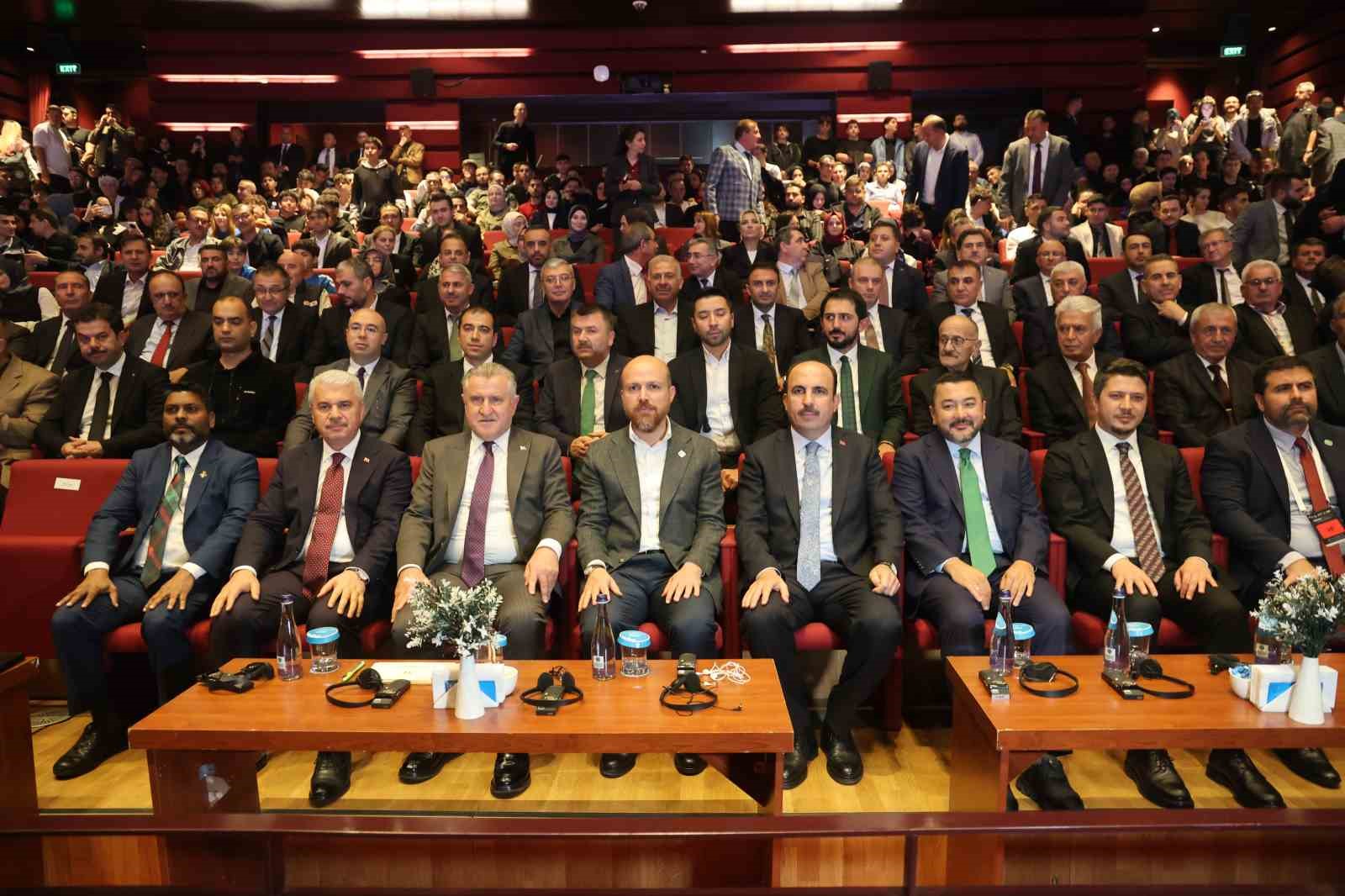 GENÇLİK VE SPOR BAKANI BAK: "HER ZAMAN FİLİSTİN HALKININ YANINDAYIZ"