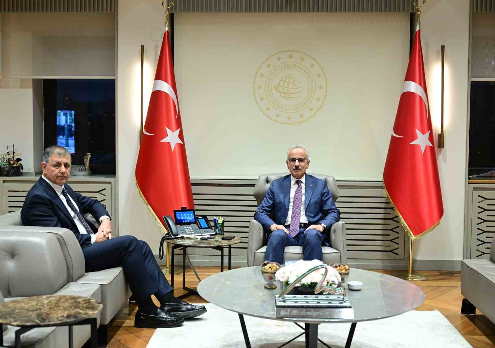 BAKAN URALOĞLU, İZMİR BÜYÜKŞEHİR BELEDİYE BAŞKANI TUGAY’I KABUL ETTİ