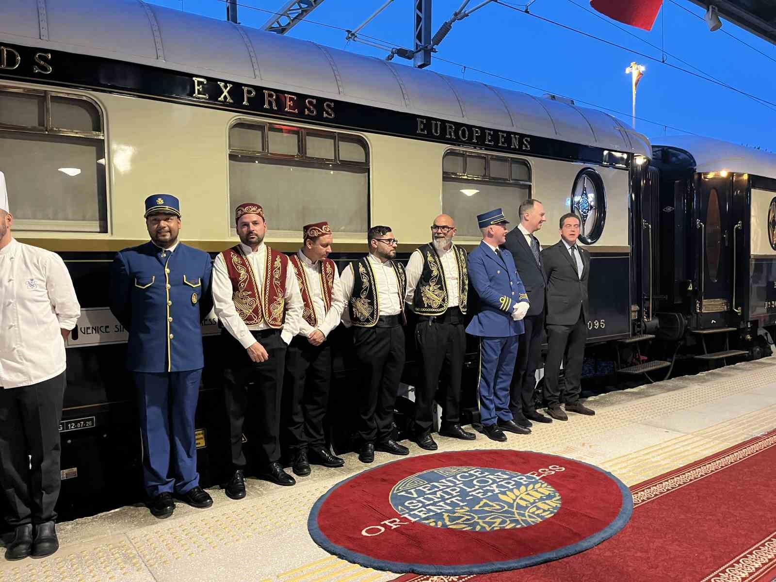 PARİS’TEN YOLA ÇIKAN ORİENT EXPRESS İSTANBUL’A GELDİ