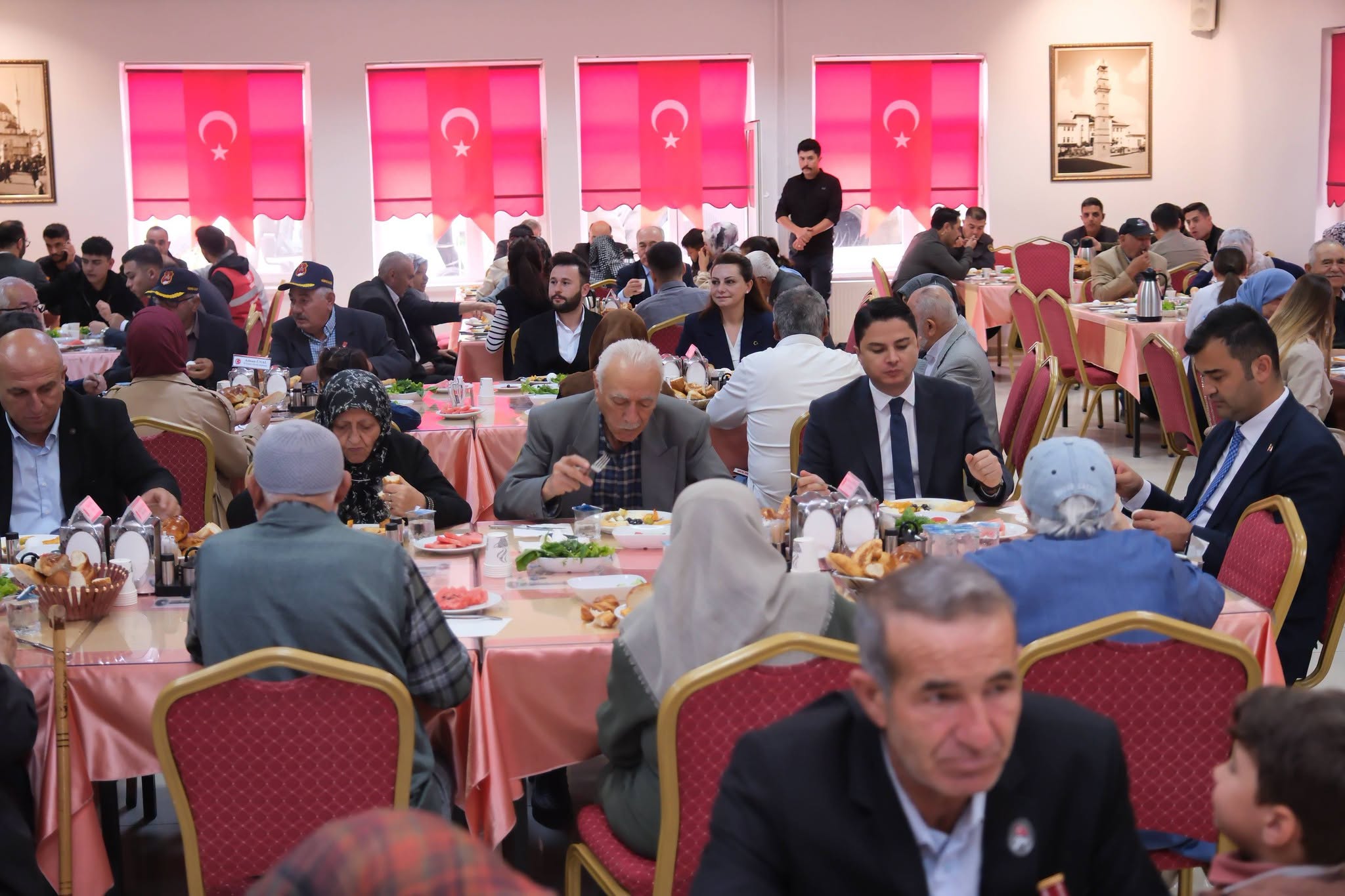 YOZGAT’TA GAZİLER GÜNÜ ANLAMLI PROĞRAMLARLA KUTLANDI
