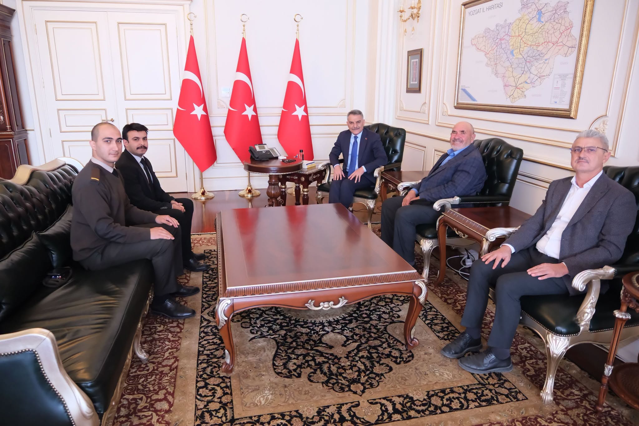 SARAYKENTLİ İBRAHİM ERTEK’TEN MEHMETÇİK VAKFI’NA ANLAMLI BAĞIŞ