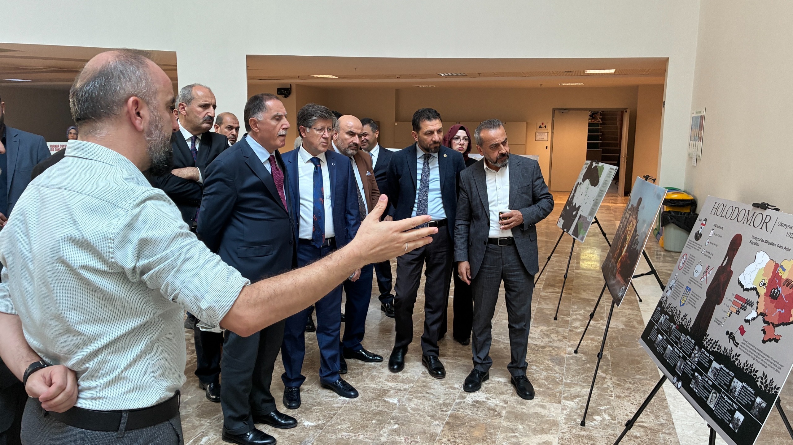 YOBÜ’NÜN İNFOGRAFİK ESERLERİ HACETTEPE ÜNİVERSİTESİNDE SERGİLENDİ