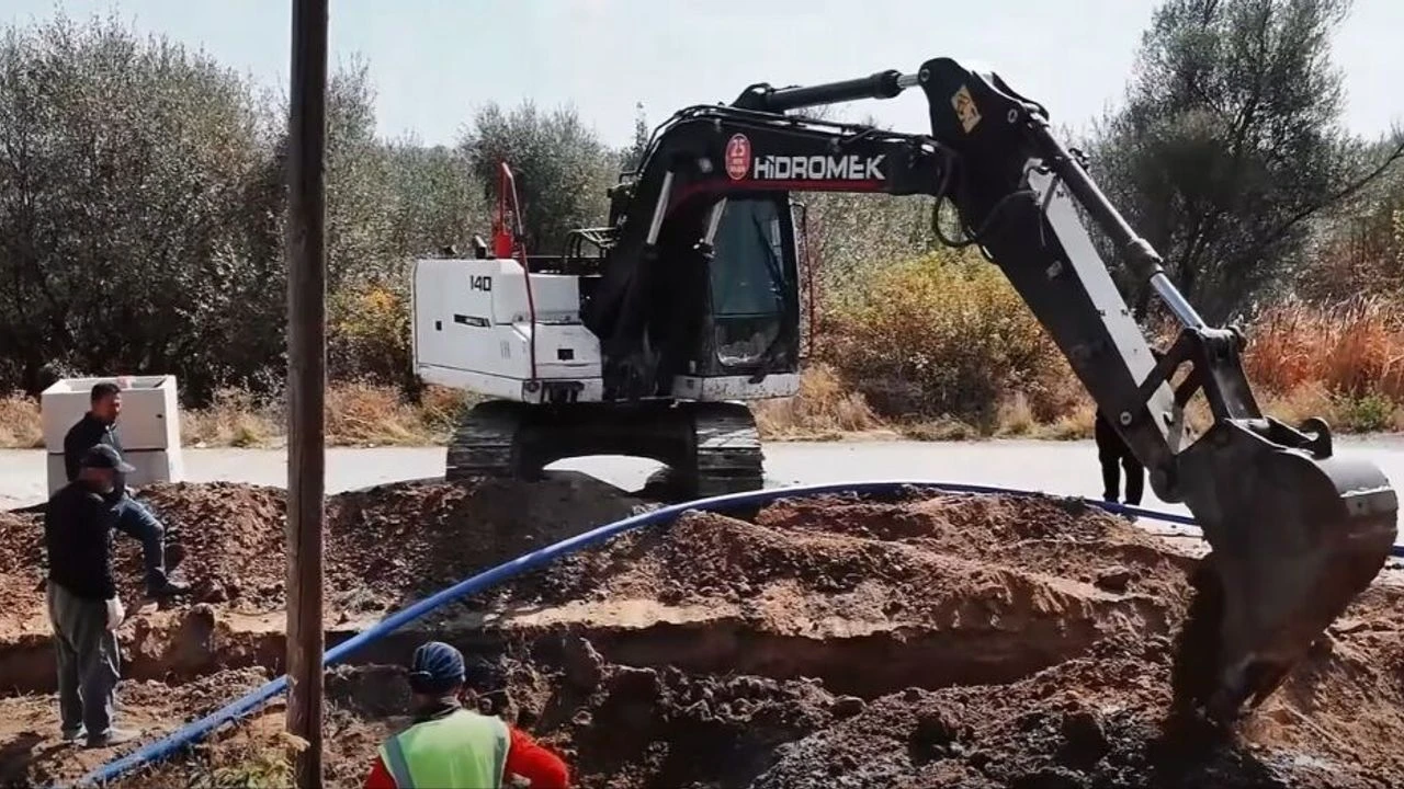 PAŞAKÖY’DE İÇME SUYU ALTYAPISI YENİLENİYOR