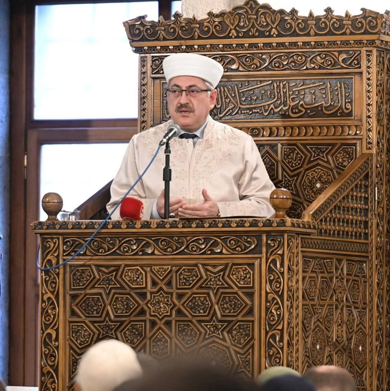 MÜFTÜ ÇAPÇI: "CAMİLER CENNET VATANIMIZIN MANEVİ TAPULARIDIR"