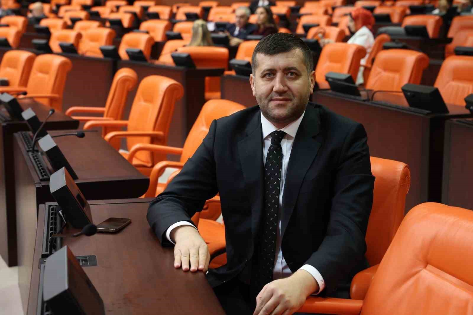 MHP’Lİ ERSOY: "522 KEZ KAYSERİ DEDİK; SEVDAMIZ KAYSERİ’MİZ İÇİN ÇALIŞMAYA DEVAM EDECEĞİZ"