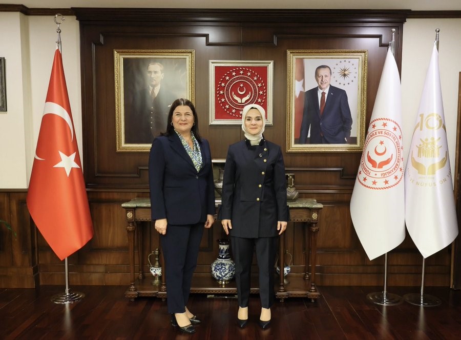 BAKAN GÖKTAŞ, FOÇA BELEDİYE BAŞKANI FIÇI İLE BİR ARAYA GELDİ