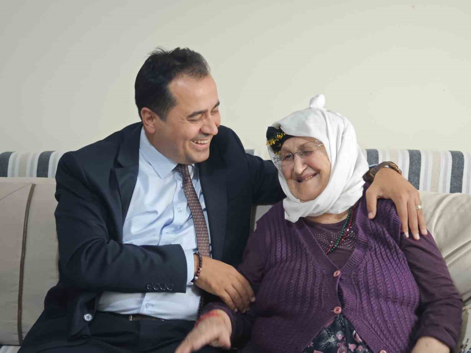 MENTEŞE’DE ASIRLIK ÇINARLARA ANLAMLI ZİYARET