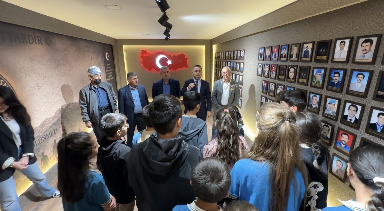 YÜKSEKOVALI GAZİLER ÖĞRENCİLERLE BİR ARAYA GELDİ