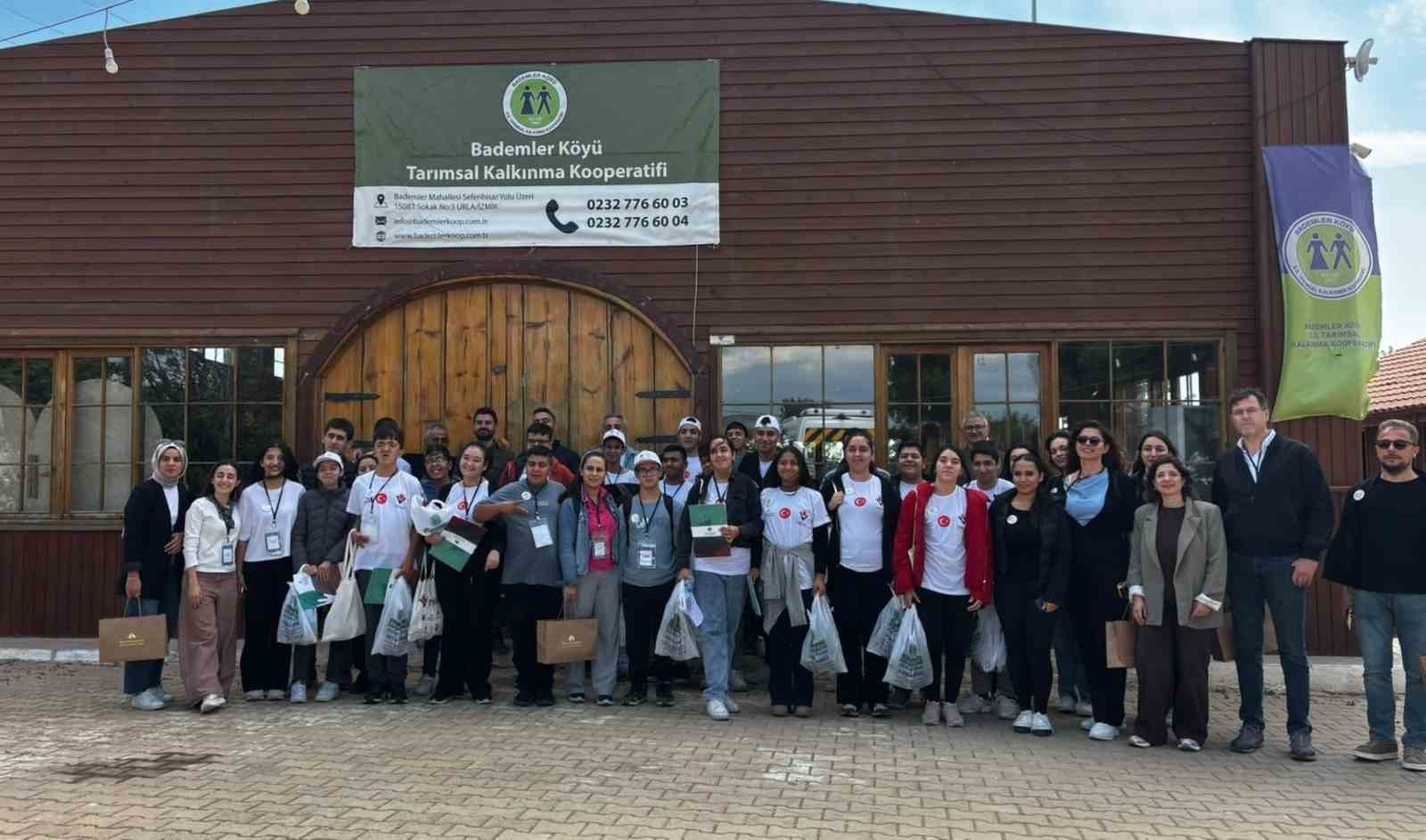 ‘ENGEL’İ AŞARAK MESLEKLERİ TANIDILAR