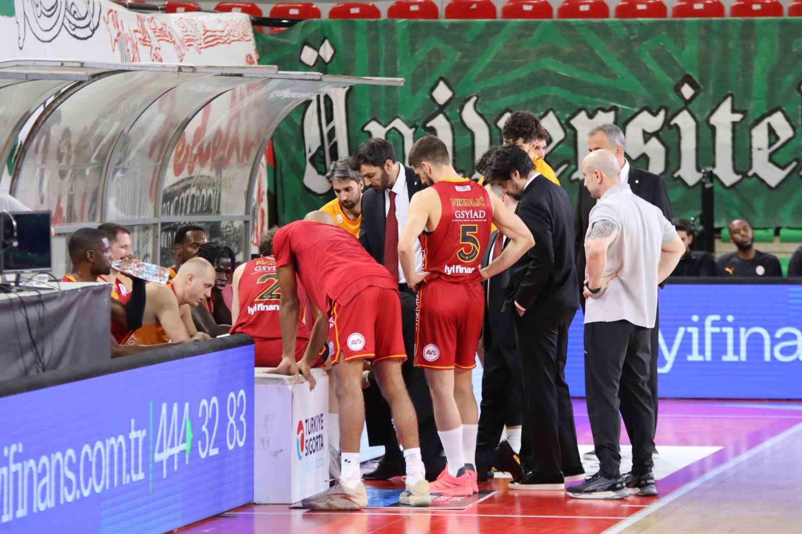 BASKETBOL SÜPER LİGİ: KARŞIYAKA: 78 - GALATASARAY: 71