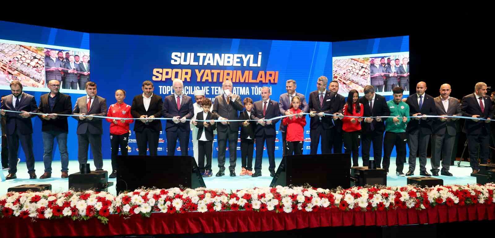 SULTANBEYLİ’DE DEV SPOR YATIRIMLARI: AÇILIŞ VE TEMEL ATMA TÖRENİ GERÇEKLEŞTİRİLDİ