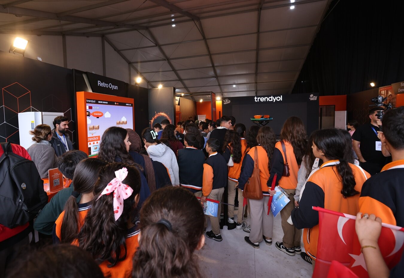 TRENDYOL, TEKNOFEST’TE ZİYARETÇİLERİ E-TİCARET VE TEKNOLOJİ DENEYİMLERİYLE BULUŞTURDU