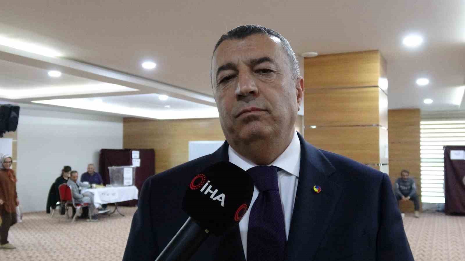 MALATYA TİCARET BORSASI’NDA RAMAZAN ÖZCAN GÜVEN TAZELEDİ