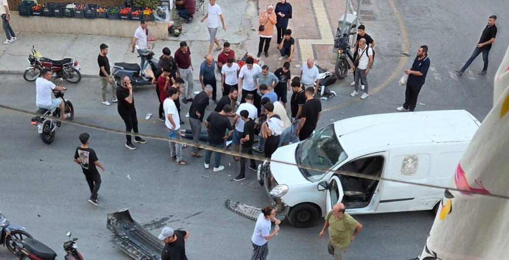 TARSUS’TAKİ KAZADA AĞIR YARALANAN MOTOSİKLET SÜRÜCÜSÜ YAŞAM MÜCADELESİNİ KAYBETTİ