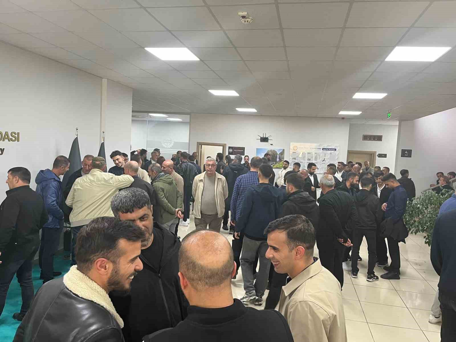 BİNGÖL TSO BAŞKANI KADİR ÇİNTAY GÜVEN TAZELEDİ