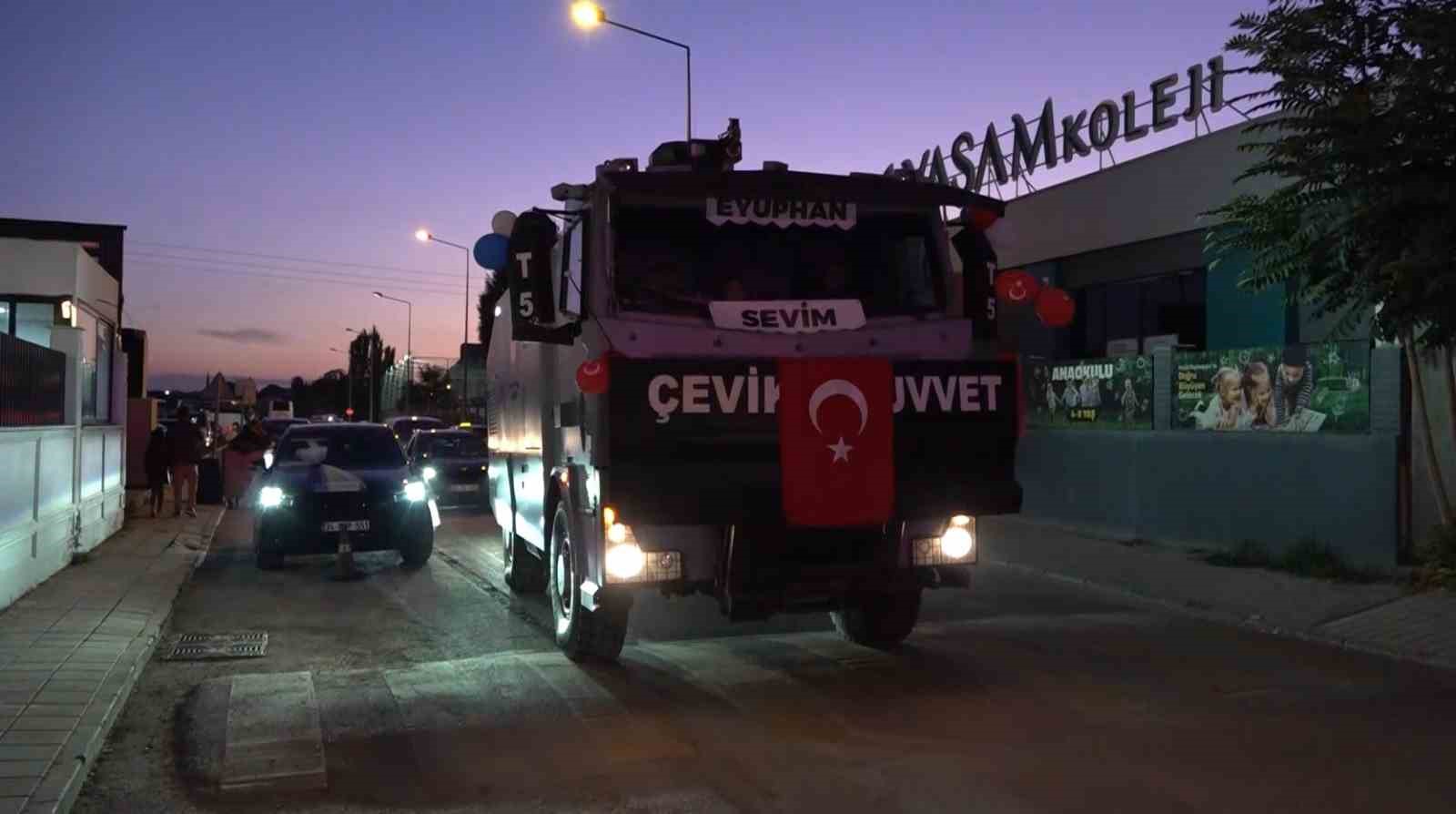 ESKİŞEHİR’DE SÜNNET DÜĞÜNÜ YAPILAN ŞEHİDİN OĞLUNA ANLAMLI SÜRPRİZ