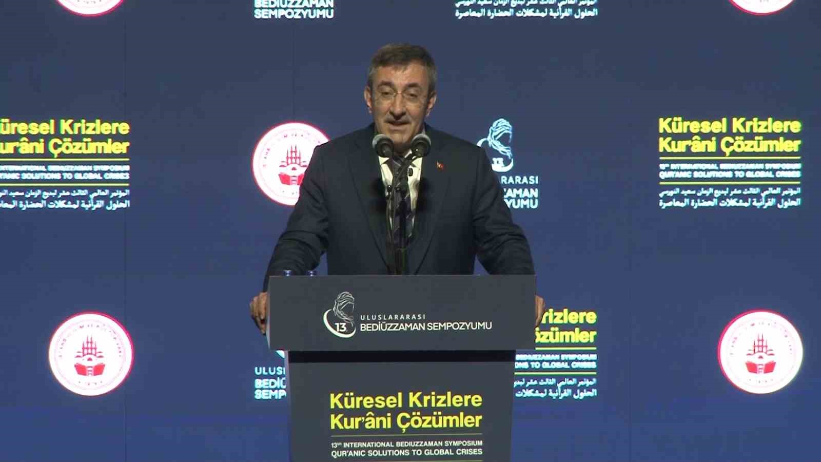 CUMHURBAŞKANI YARDIMCISI CEVDET YILMAZ: "FETÖ DEDİĞİMİZ YAPILANMA İNSANLARIN AKLINA İPOTEK KOYUP ONLARI ADETA MAKİNEYE DÖNÜŞTÜRDÜ"