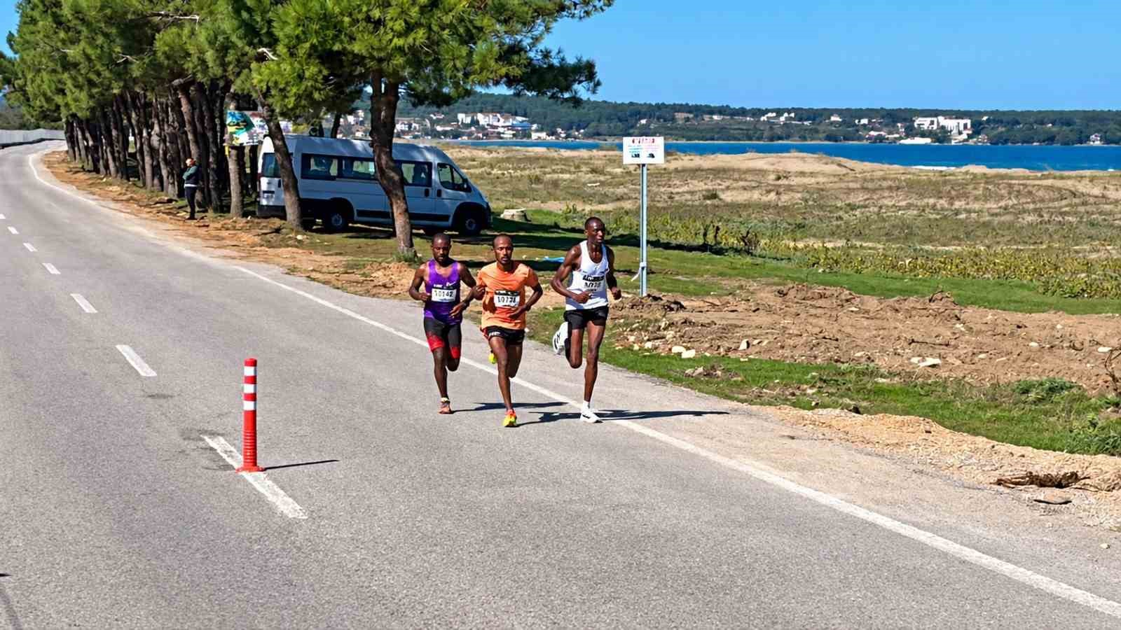 SİNOP’TA İLK DEFA YARI MARATON KOŞULDU