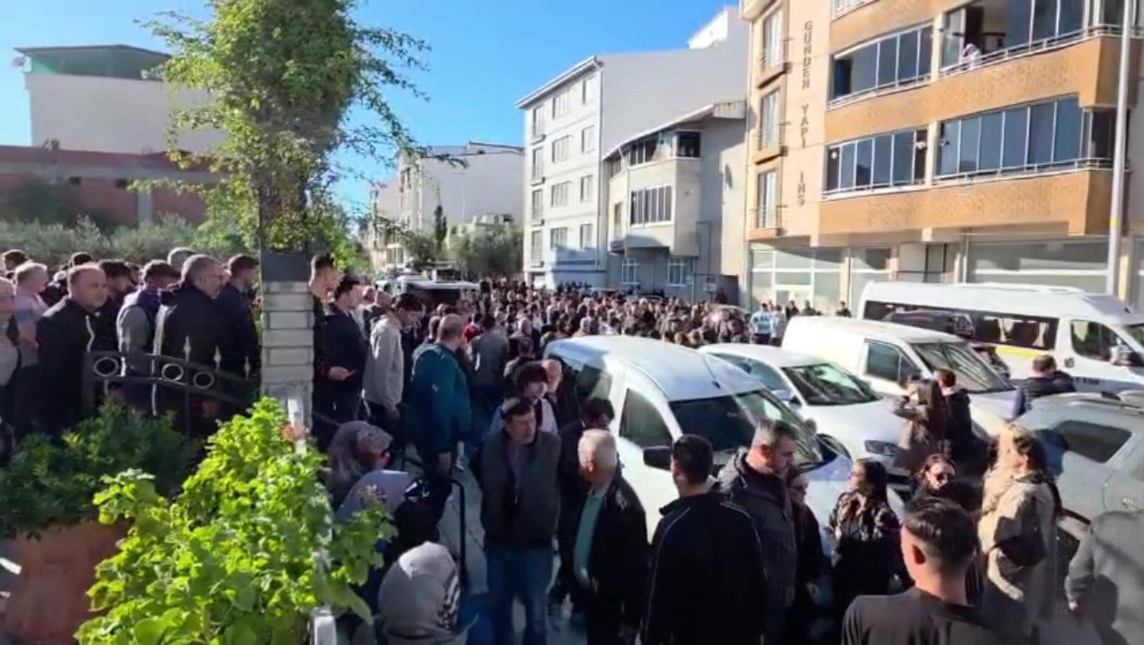 18 YAŞINDA KATLEDİLEN GÖKÇE ALKAN SON YOLCULUĞUNA UĞURLANDI
