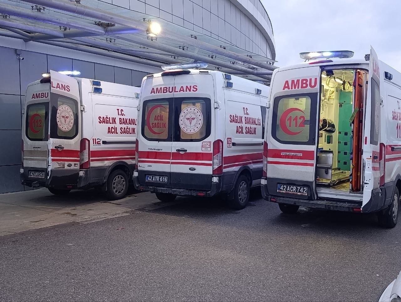 KONYA’DA İKİ AYRI KAZADA 6 KİŞİ YARALANDI