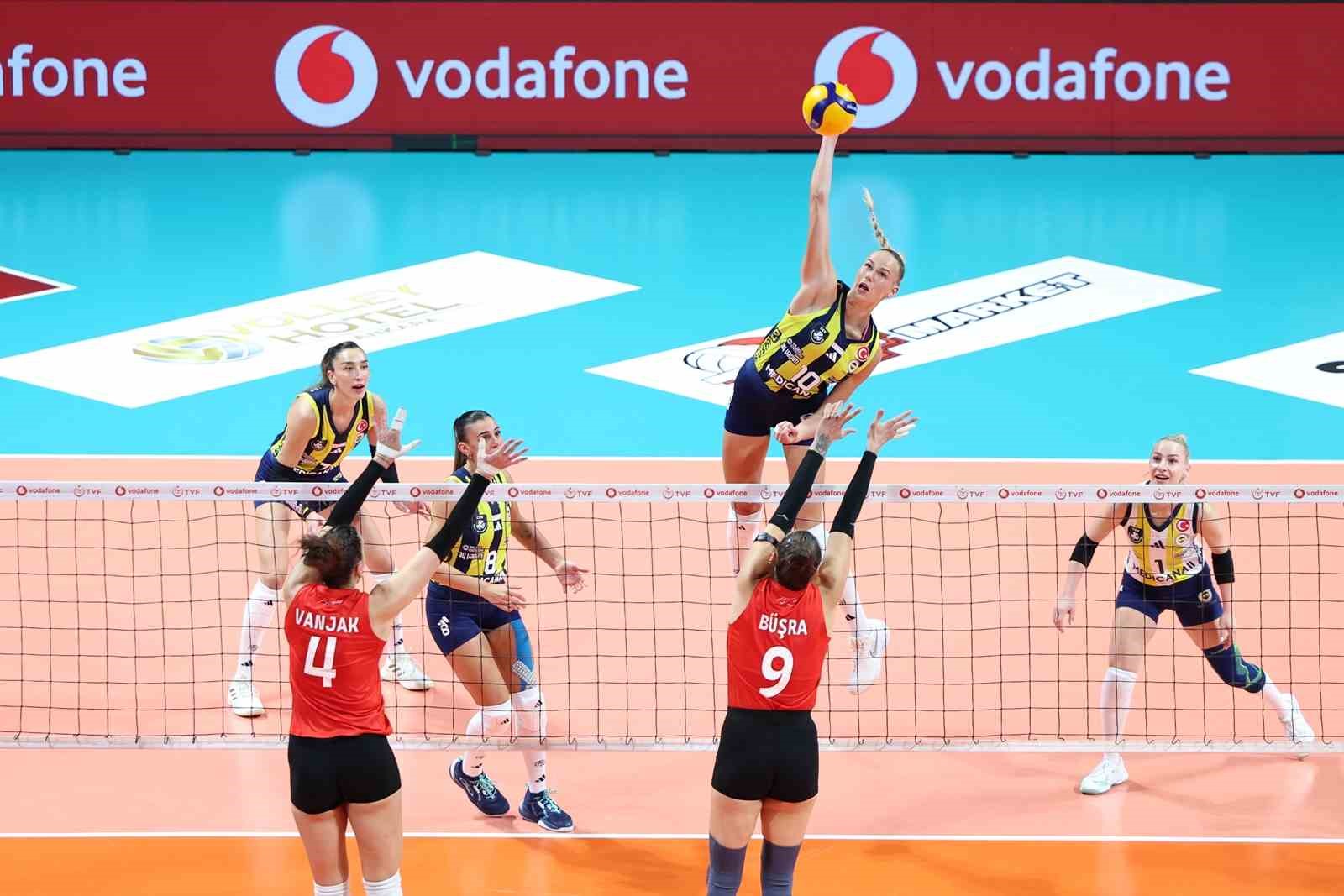 VODAFONE SULTANLAR LİGİ’NDE İLK HAFTA SONA ERDİ