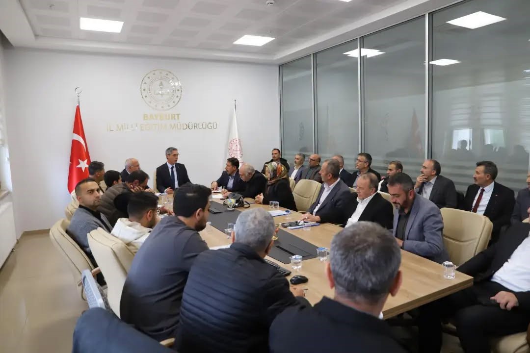 TAŞIMALI EĞİTİMLE İLGİLİ ÇALIŞMALAR TOPLANTIDA GÖRÜŞÜLDÜ
