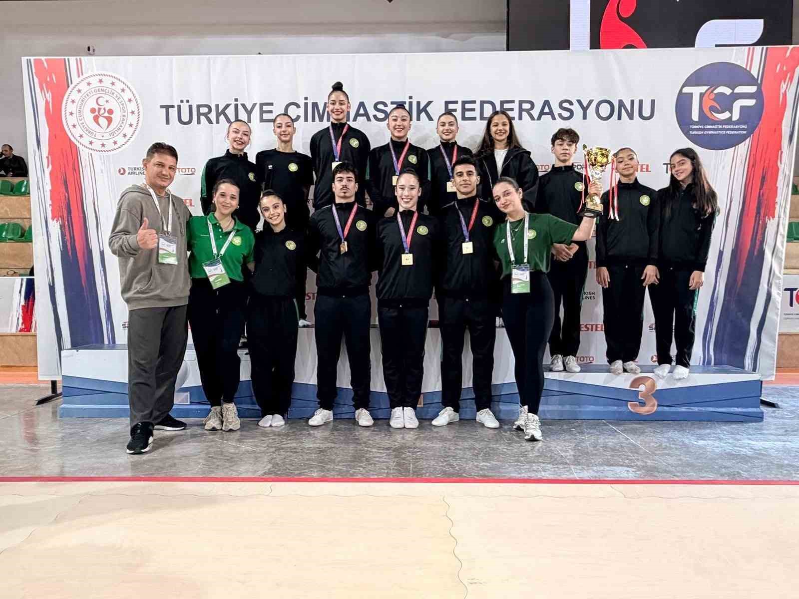 MANİSA’DAN AEROBİK CİMNASTİKTE GÖVDE GÖSTERİSİ