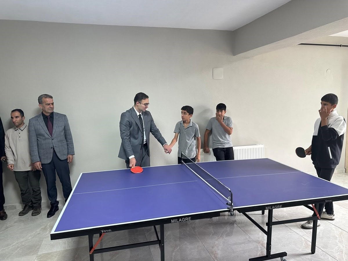 SİNCİK’TE SÖĞÜTLÜ CAMİİ VE GENÇLİK MERKEZİ DUALARLA HİZMETE AÇILDI