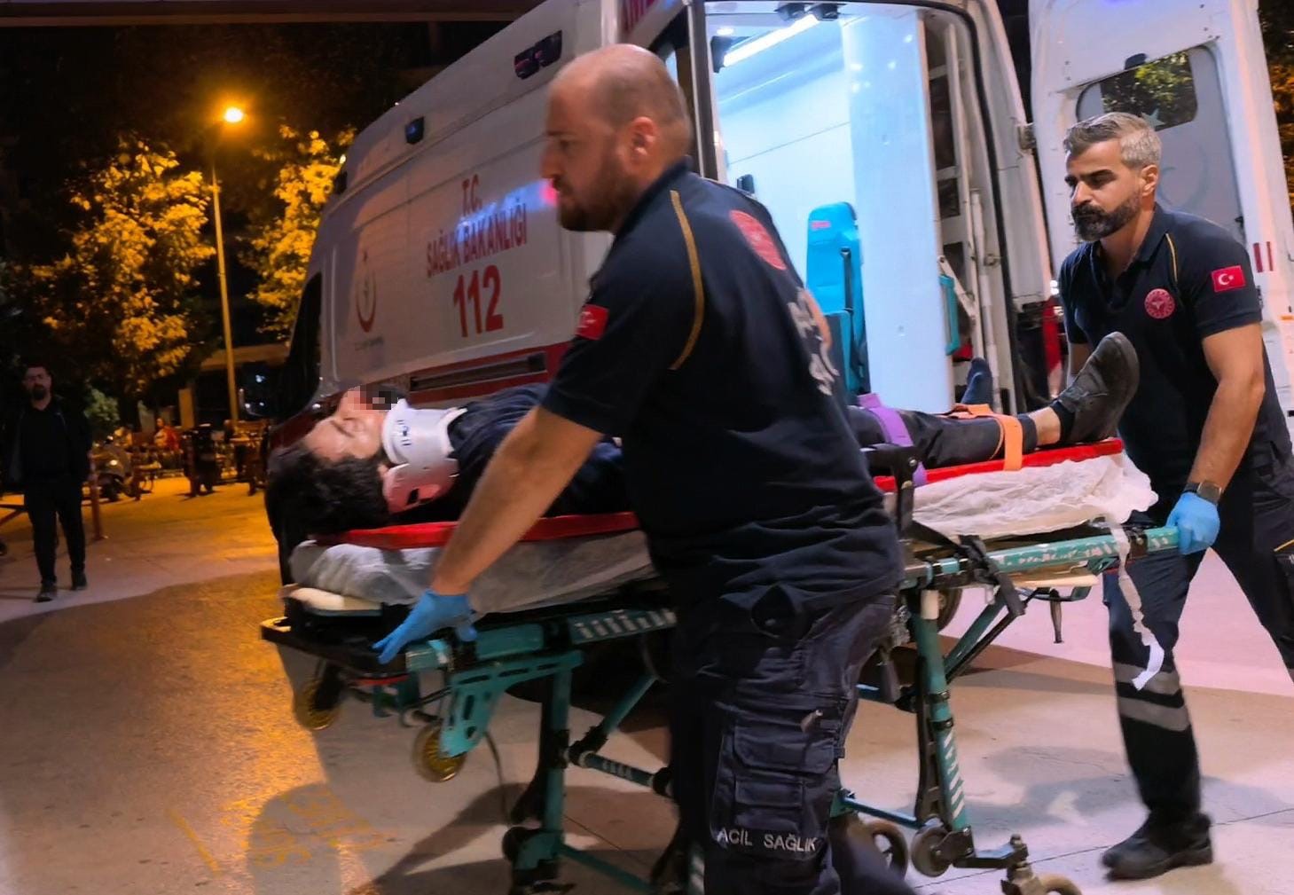 ASANSÖR BOŞLUĞUNA DÜŞEN 29 YAŞINDAKİ İŞÇİ AĞIR YARALANDI