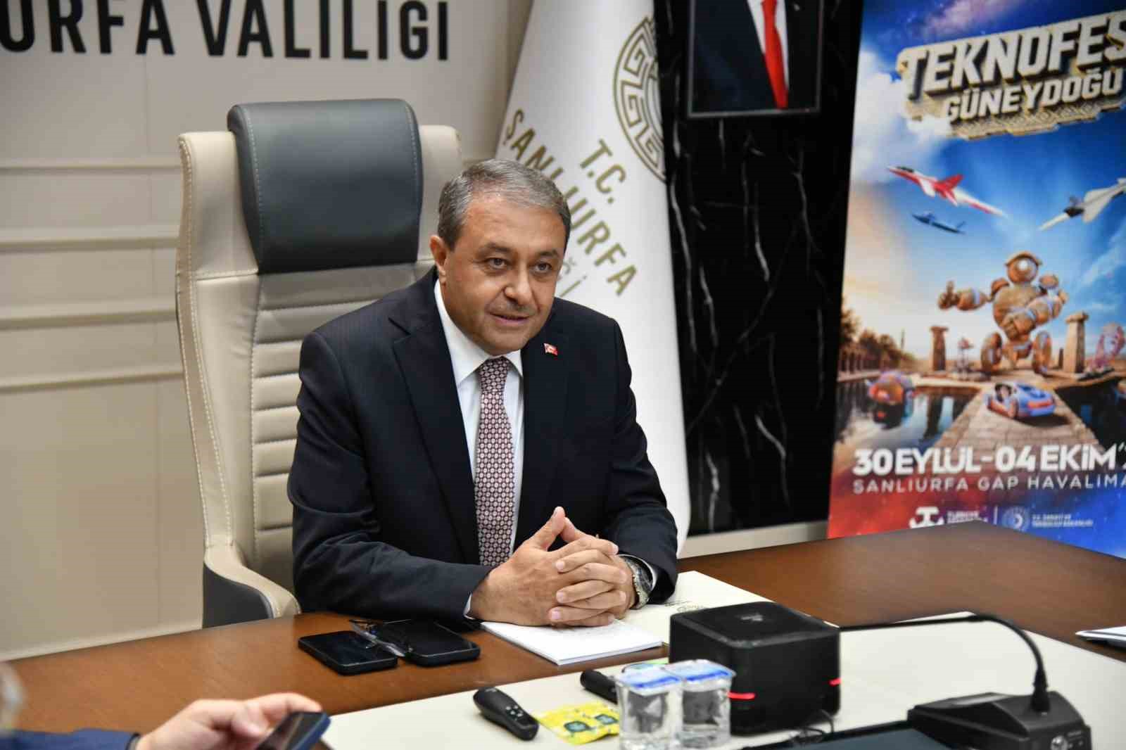VALİ ŞILDAK: "UÇAKTA HERHANGİ BİR PATLAYICI MADDE BULUNMADI"