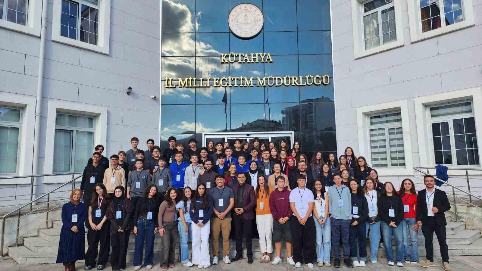 ÖĞRENCİLER KÜTAHYA’NIN KÜLTÜREL MİRASINI STEM İLE KEŞFETTİLER