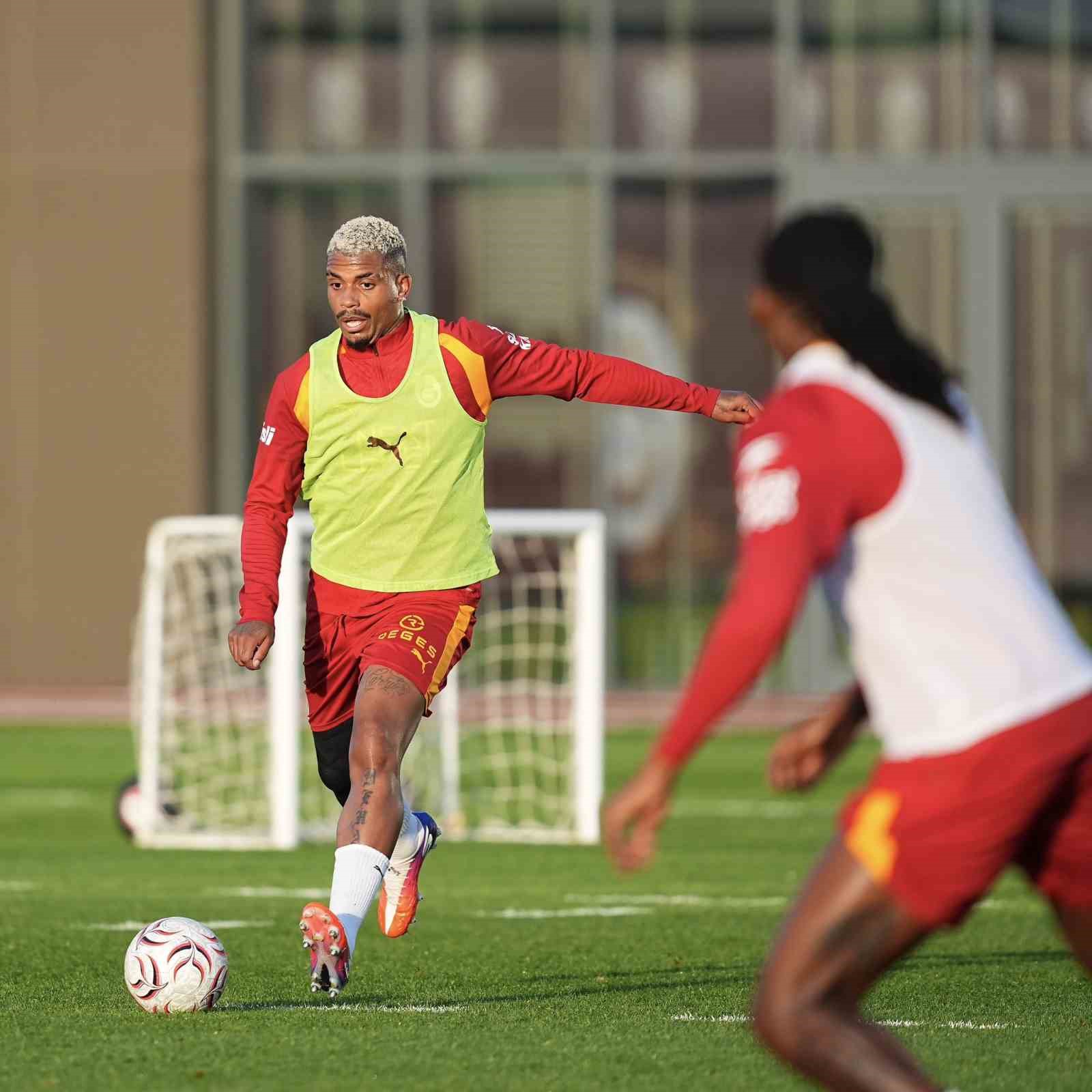 GALATASARAY, KASIMPAŞA MAÇI HAZIRLIKLARINI SÜRDÜRDÜ