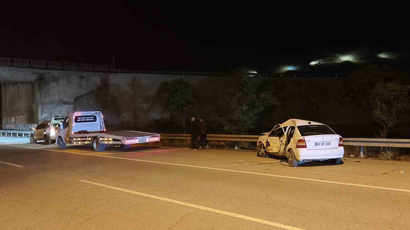 MUŞ’TA TIR İLE OTOMOBİL ÇARPIŞTI: 2 YARALI
