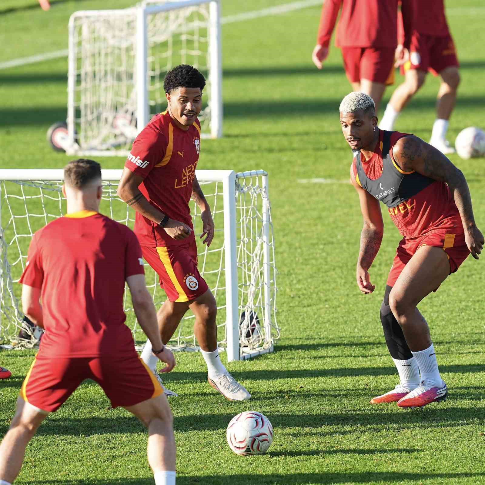 GALATASARAY, KASIMPAŞA MAÇI HAZIRLIKLARINI SÜRDÜRDÜ