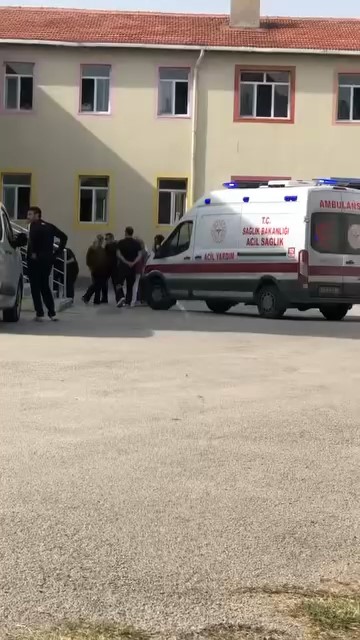 EDİRNE’DE OKULDA ZEHİRLENME İDDİASI