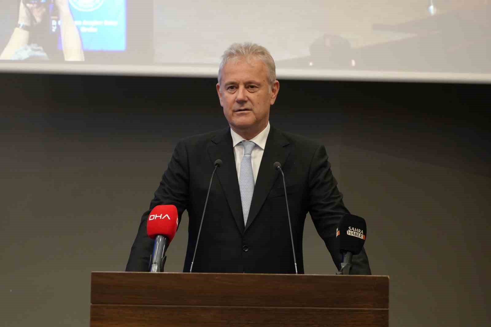İZTO BAŞKANI ÖZGENER GÜVEN TAZELEDİ