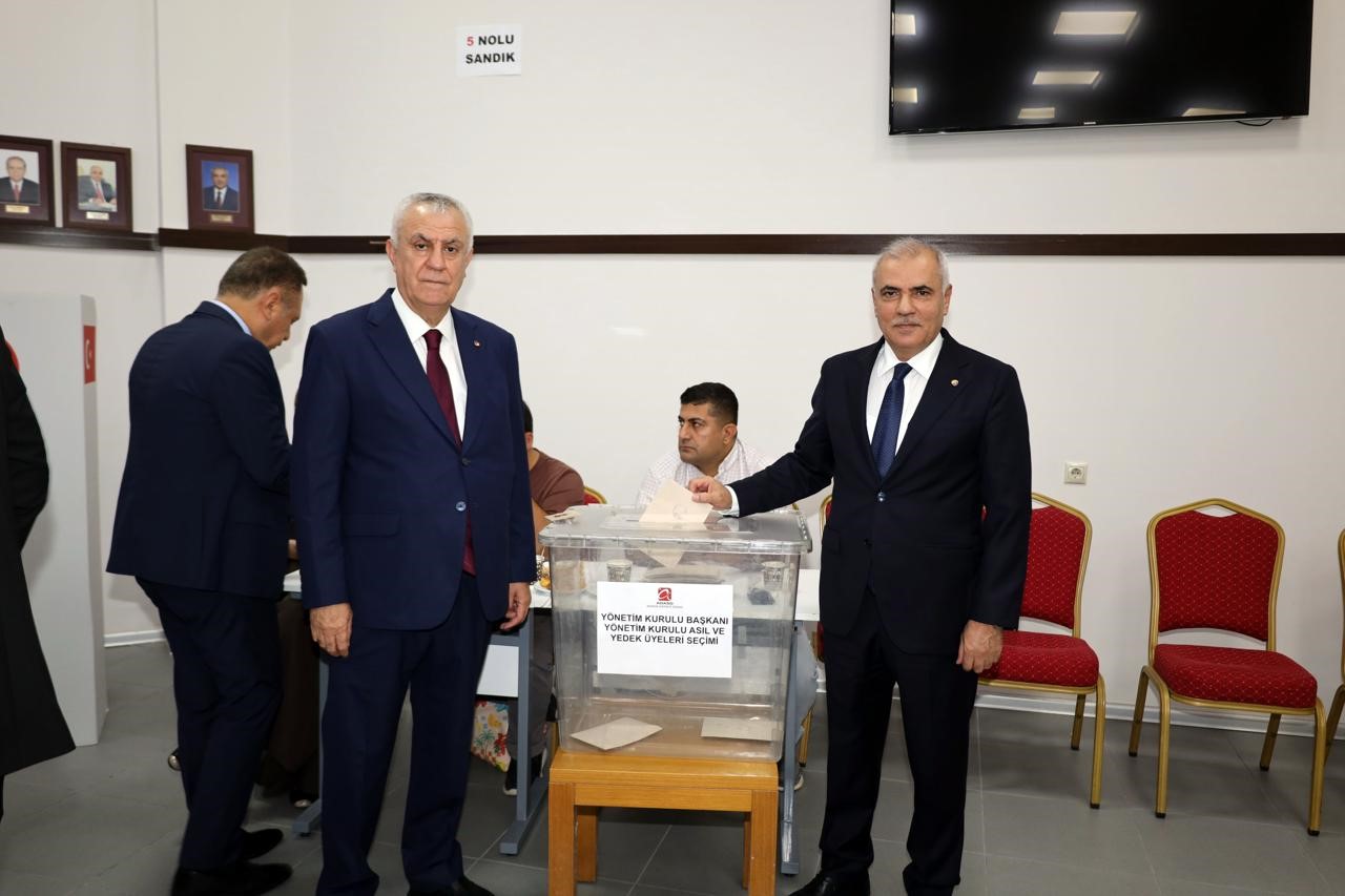 ADASO’DA SEÇİM SÜRECİ TAMAMLANDI: KIVANÇ VE UÇURUM GÜVEN TAZELEDİ
