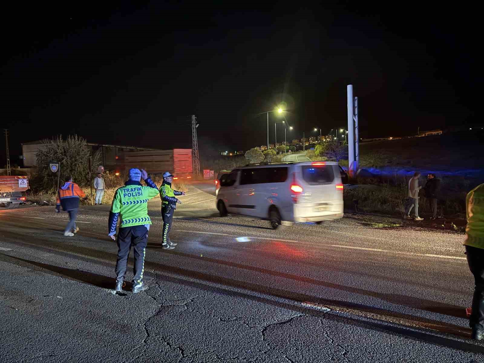 KAYSERİ’DE TRAFİK KAZASI: 3 ÖLÜ, 1 YARALI