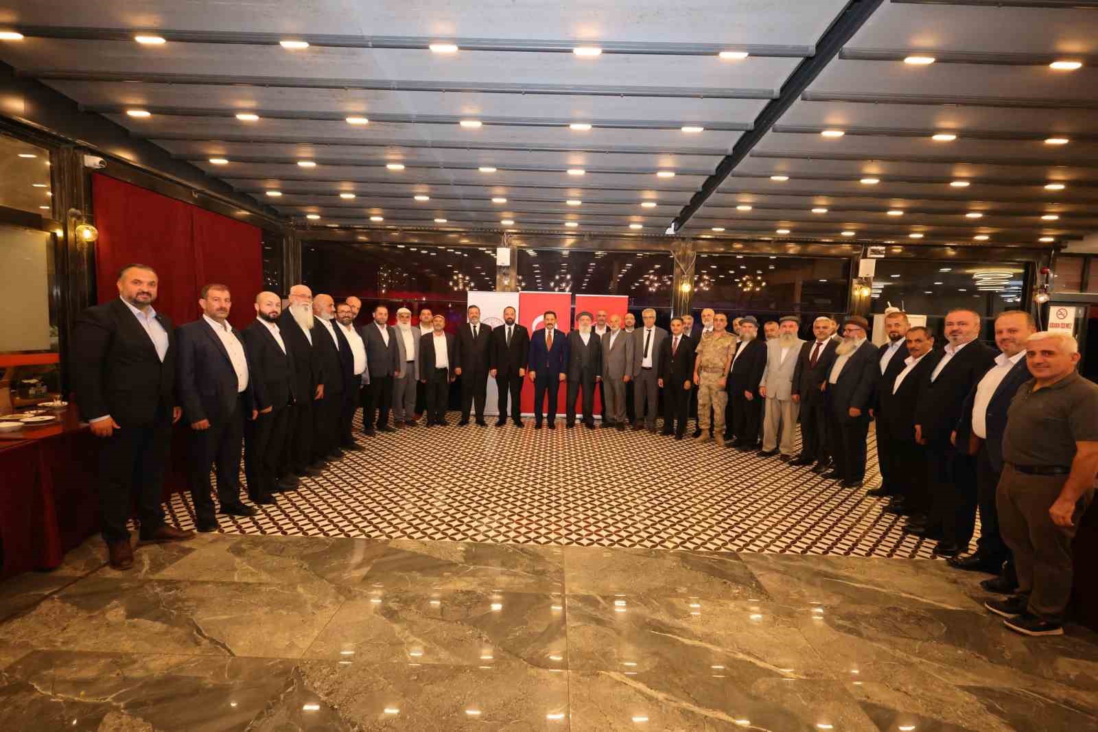 VALİ MASATLI KANAAT ÖNDERLERİYLE BİR ARAYA GELDİ
