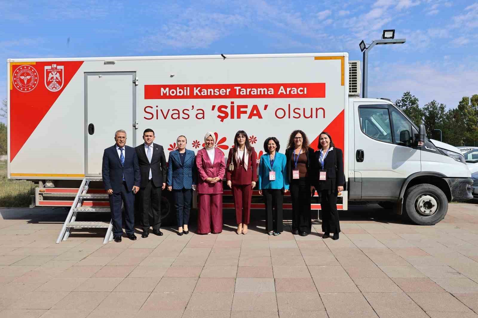 KANSERLE MÜCADELEDE BİLİMSEL İŞ BİRLİĞİ SİVAS’TA ELE ALINDI