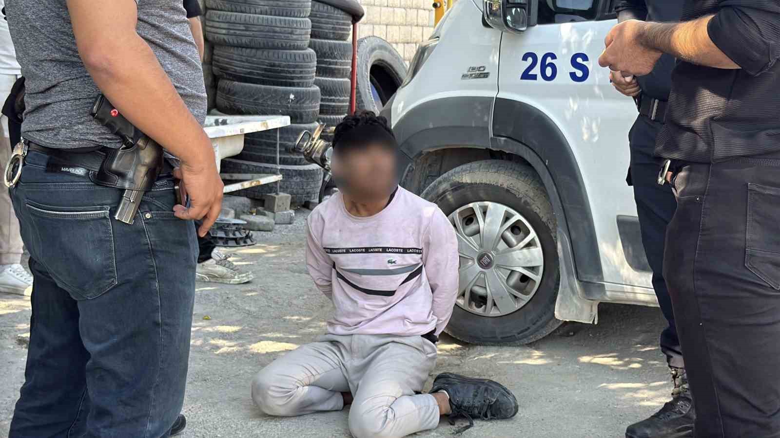 POLİSTEN KAÇAN ŞAHIS YAKALANDI