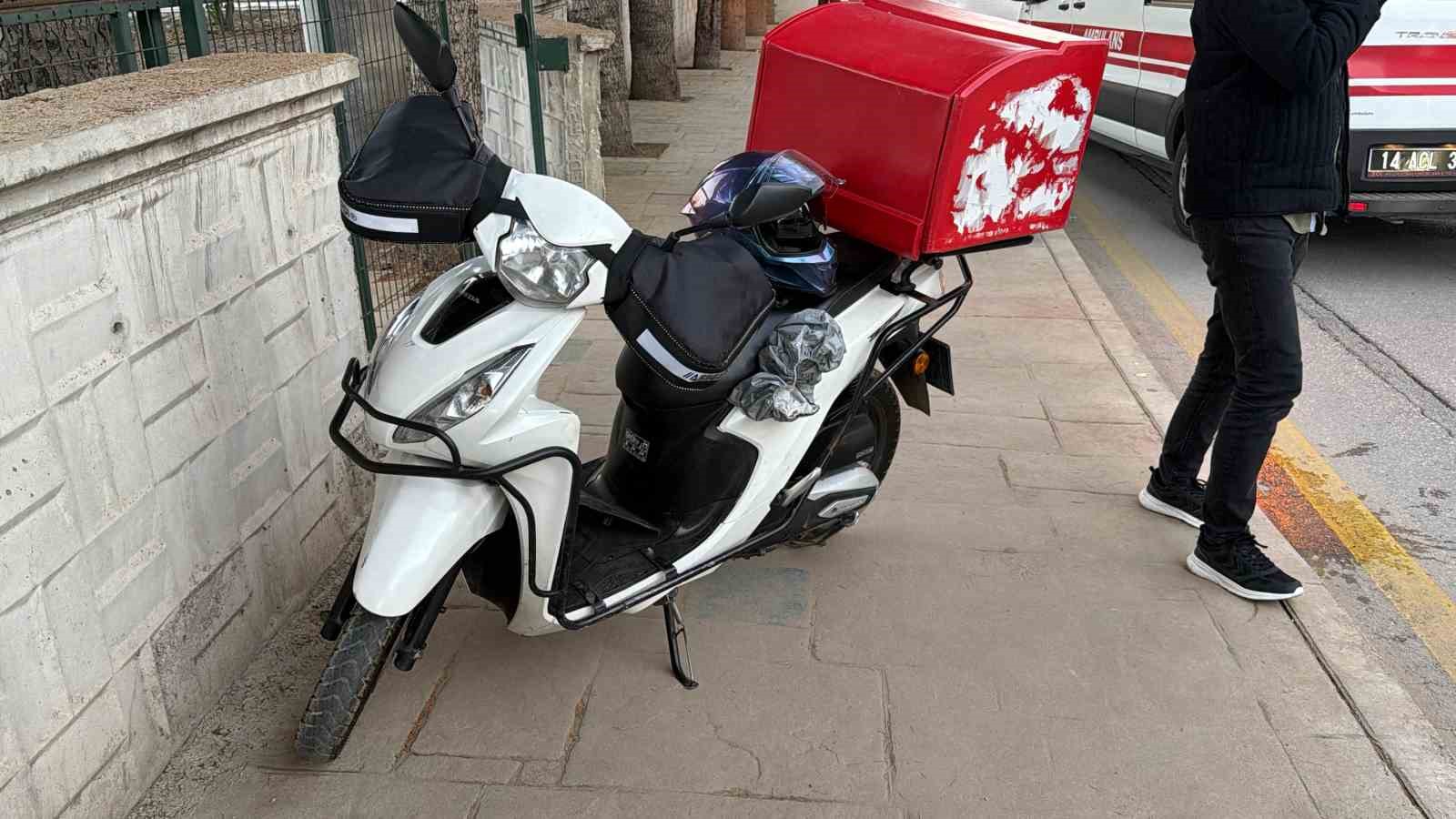 BOLU’DA OTOMOBİLLE ÇARPIŞAN MOTOSİKLETİN SÜRÜCÜSÜ YARALANDI