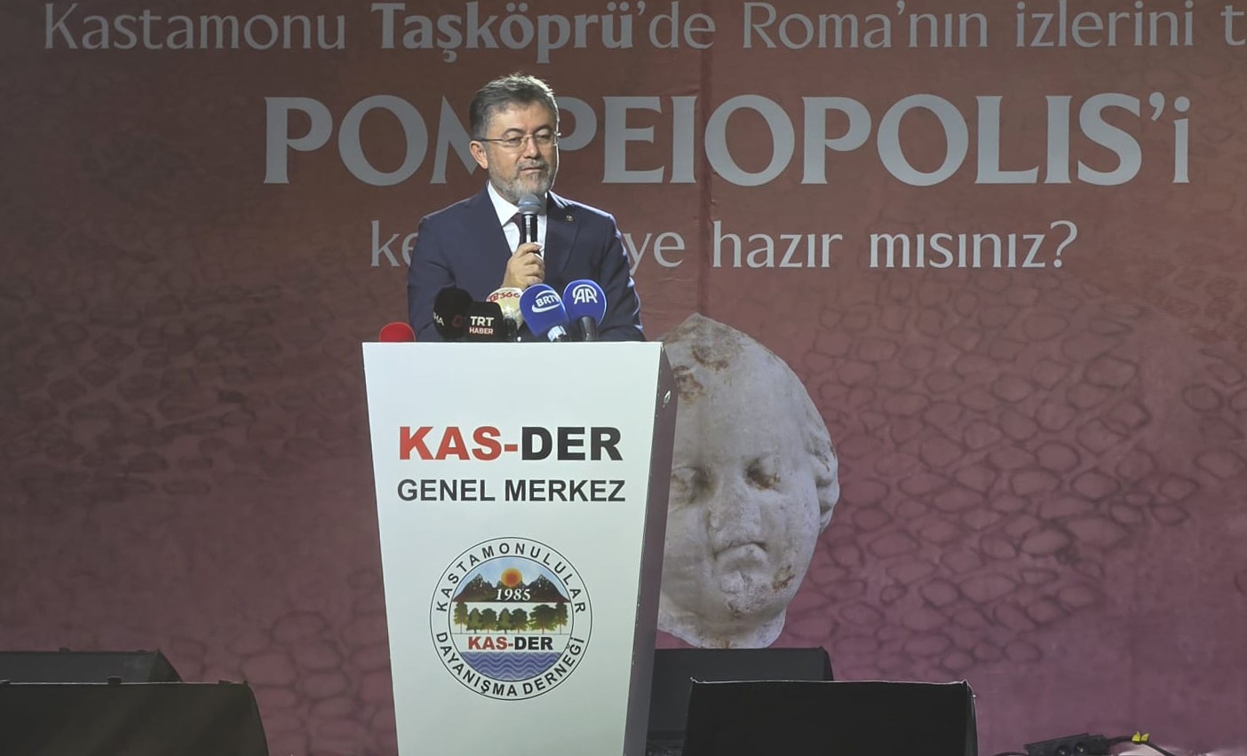 BAKAN YUMAKLI: "TARIMIN TEMEL ÖNCELİKLERİMİZ ARASINDA YER ALMASI TARTIŞILMAZ BİR KONUDUR"