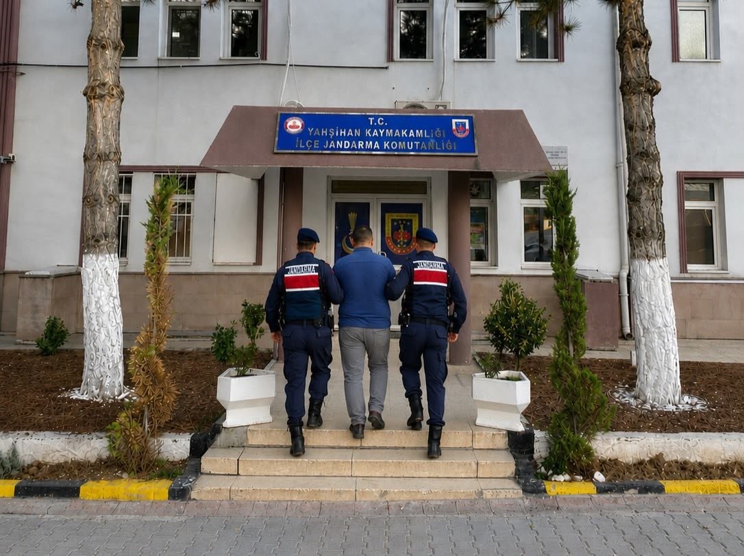 KIRIKKALE’DE 4 YIL 3 AY HAPİS CEZASIYLA ARANAN HÜKÜMLÜ YAKALANDI