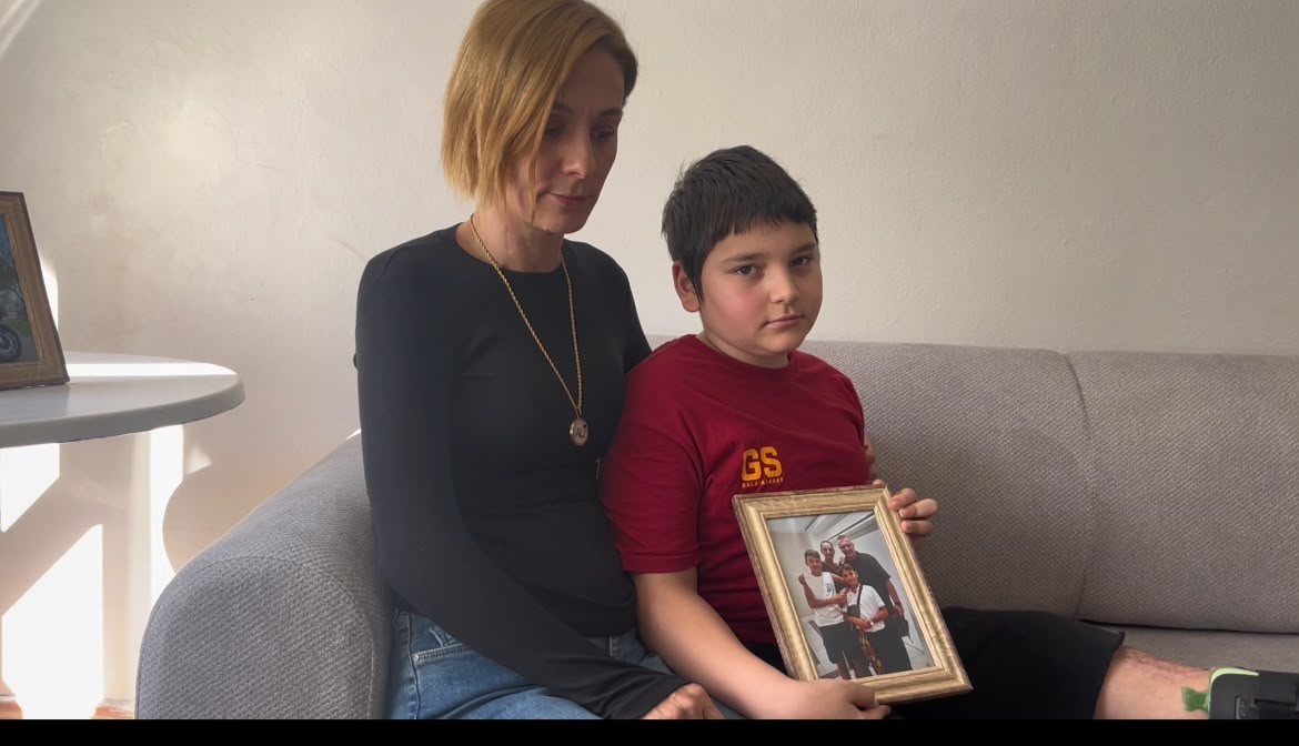 CİNAYET GİBİ KAZADA SÜRÜCÜYE YAKALAMA KARARI ÇIKTI : ACILI AİLE KONUŞTU "ADALET YERİNİ BULSUN"